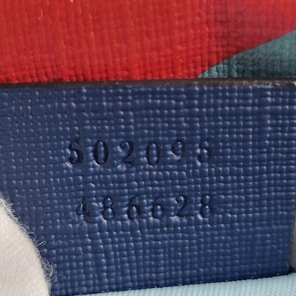 EUC GUCCI Strawberry PVC Leather Belt Bag | Limited Edition - Picture 4 of 8